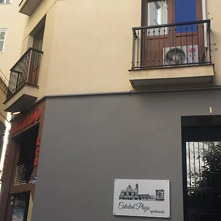 Catedral Plaza 3000 Apartment *